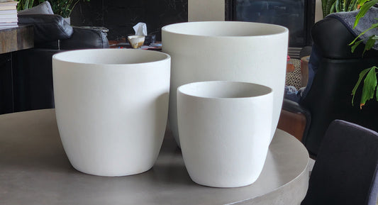 Set of 3 fiberstone planters, light grey